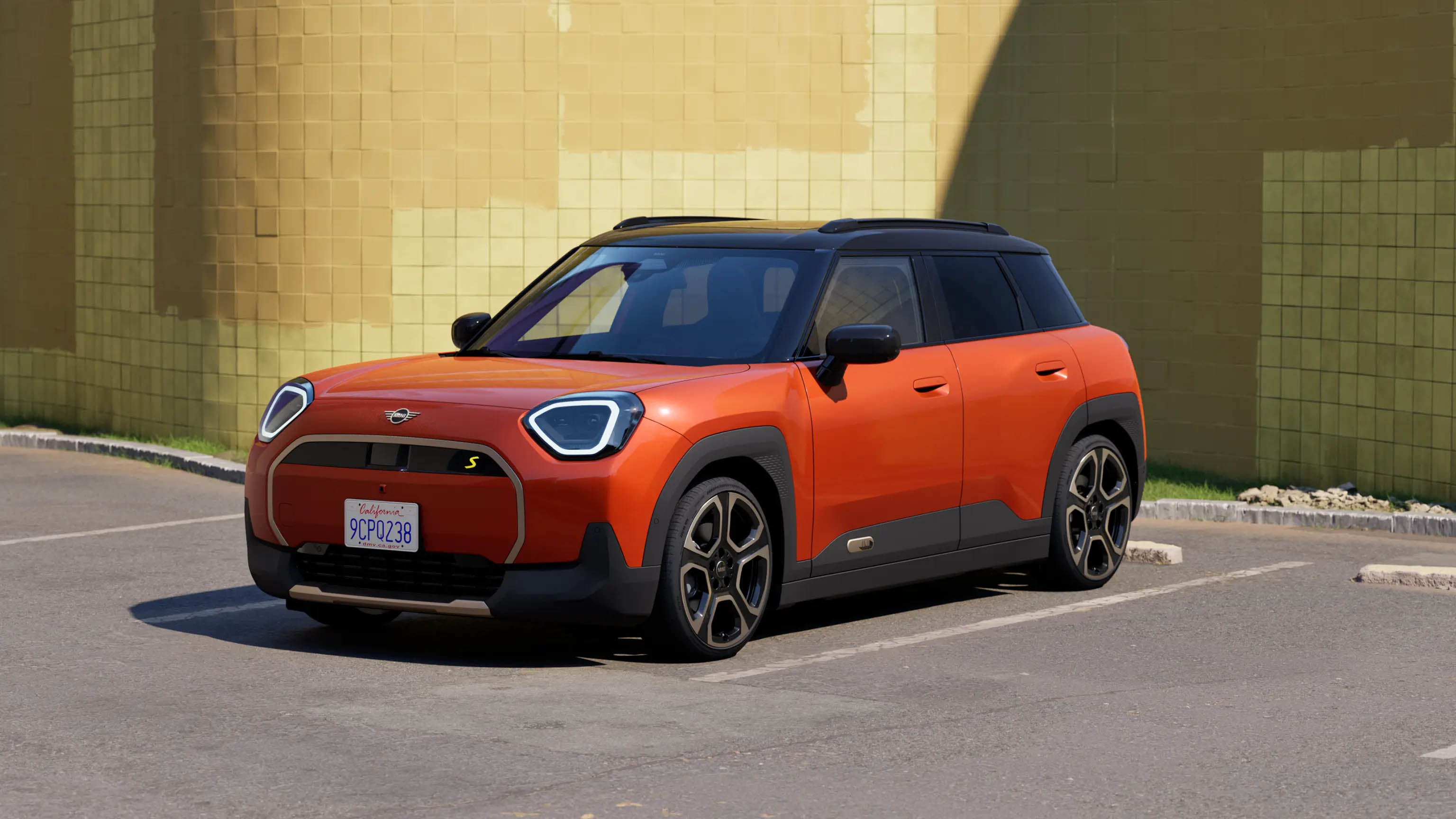 MINI Aceman Electric - un petit aperçu - vidéo