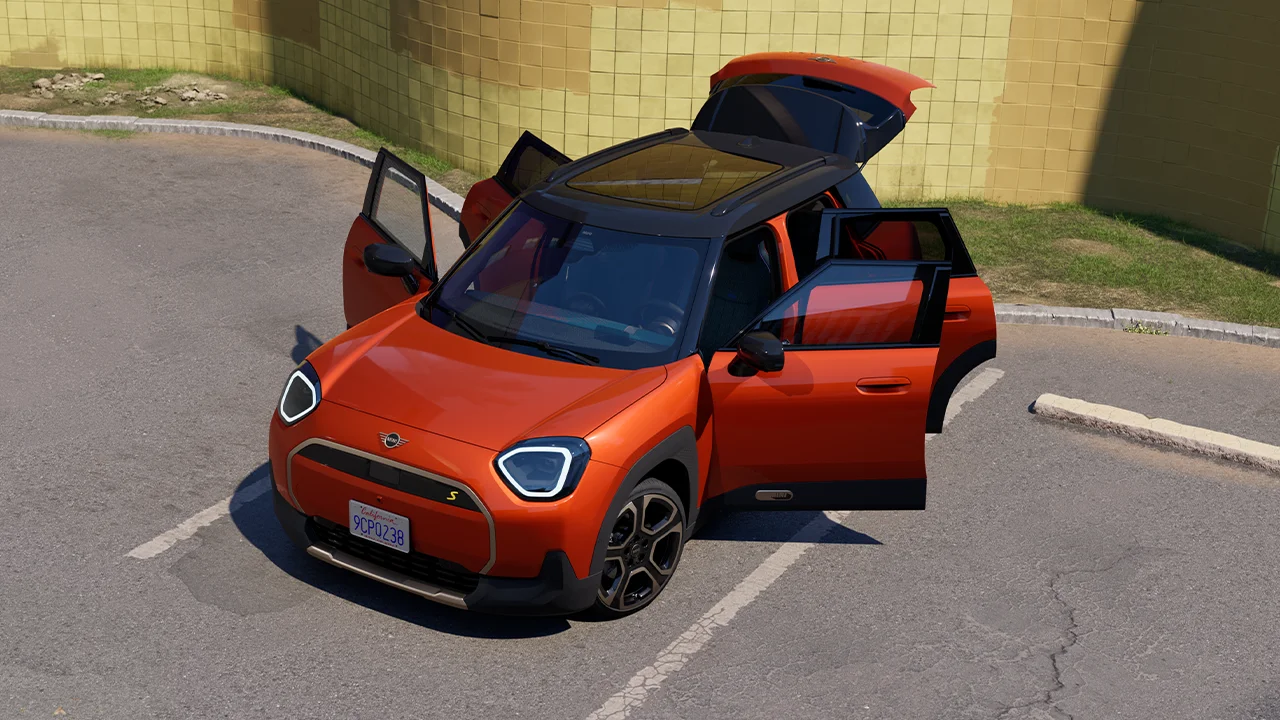 MINI Aceman Electric - open portieren