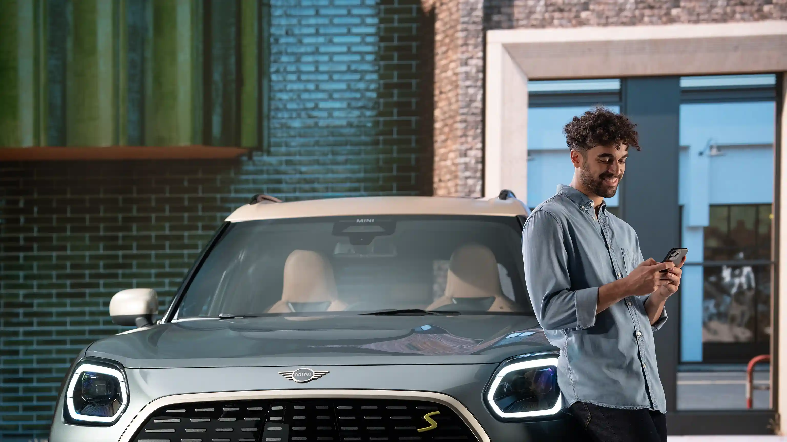 Mini Financial Services - overview - leasing teaser