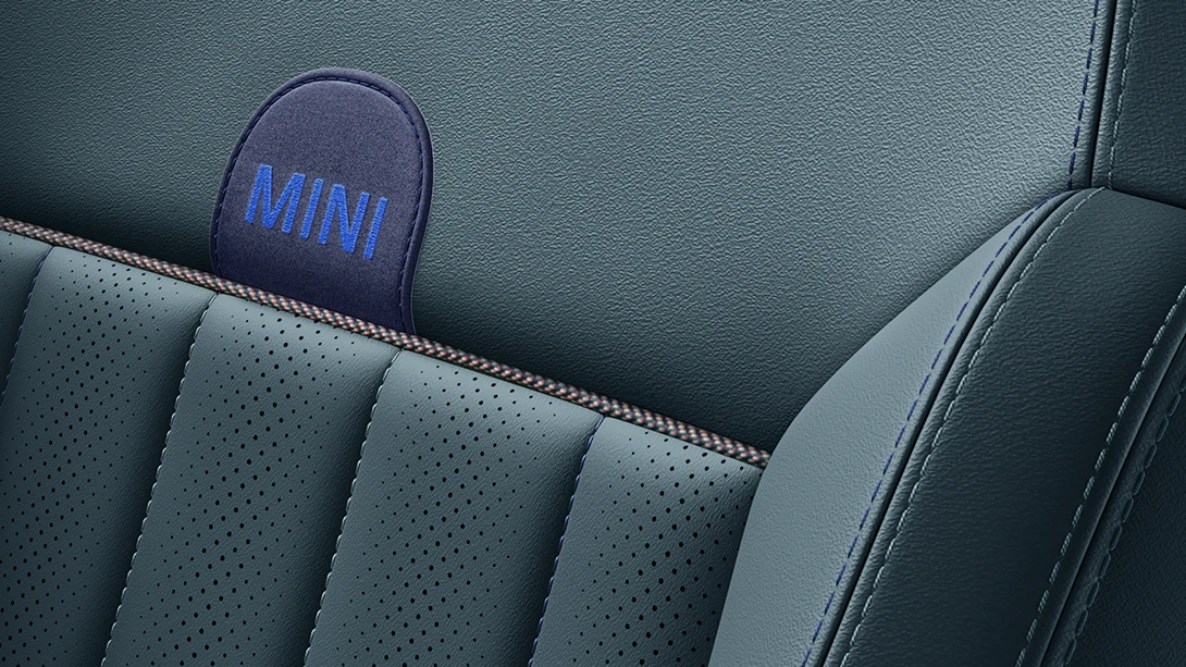 Een blik op de MINI Countryman Favoured Style stoelen in Dark Petrol vescin
