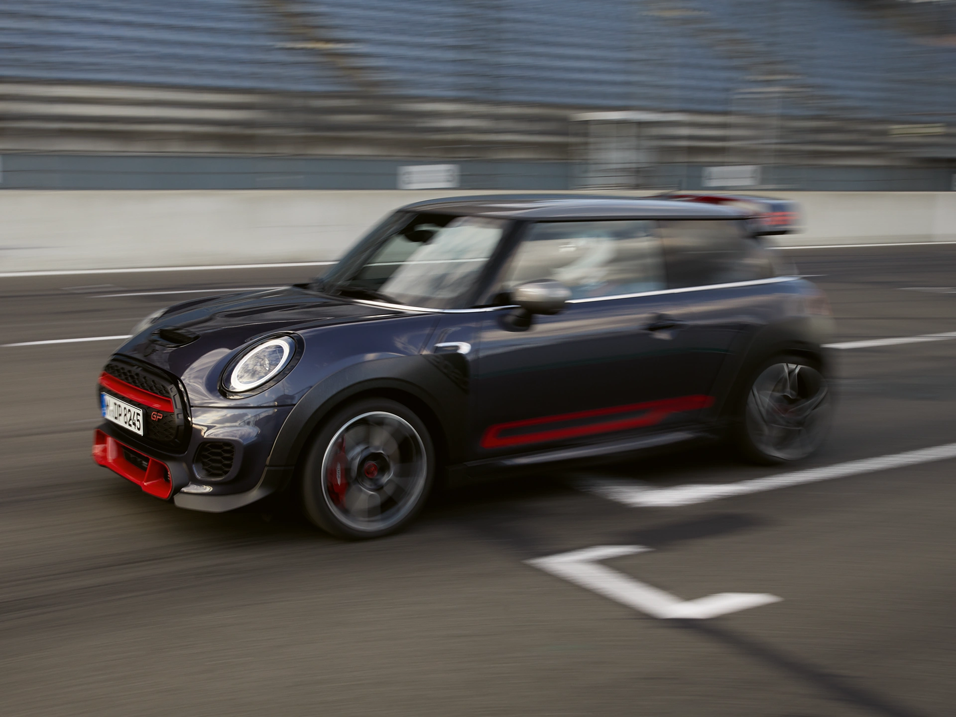 MINI John Cooper Works - MINI GP racen