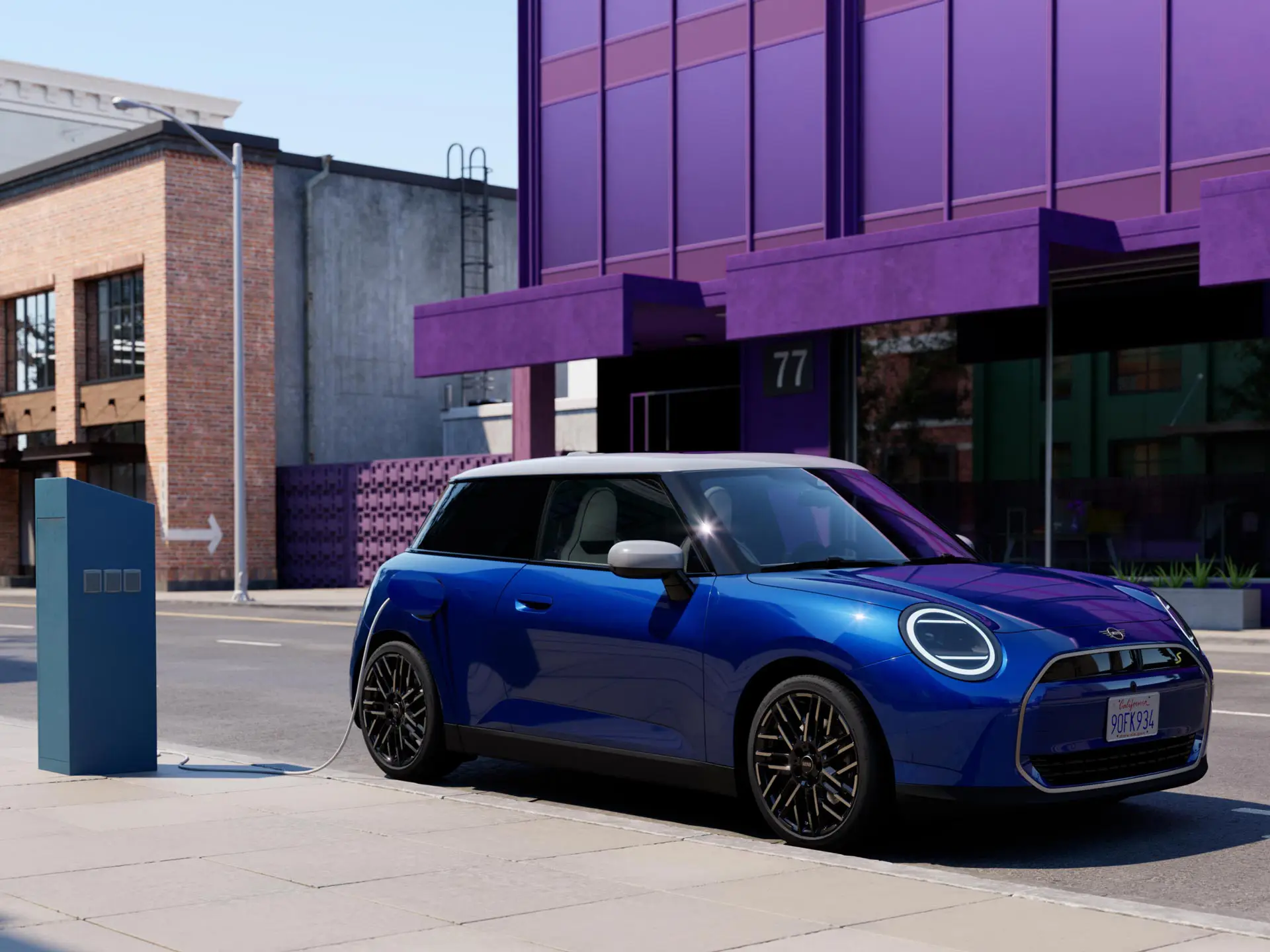 MINI Cooper à la station de charge.