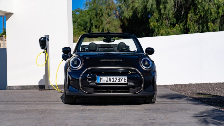 MINI Cabrio Electric - vooraanzicht