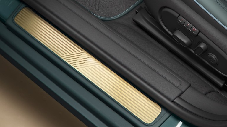MINI Clubman – Untold Edition – Portierinstaplijsten