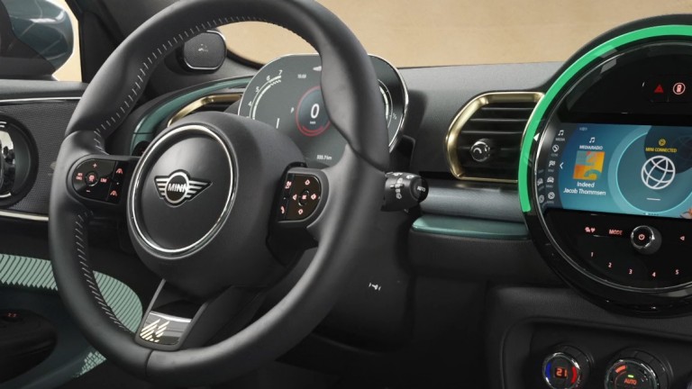 MINI Clubman Untold Edition  – MINI JCW Clubman Untold Edition – Stuurwielembleem