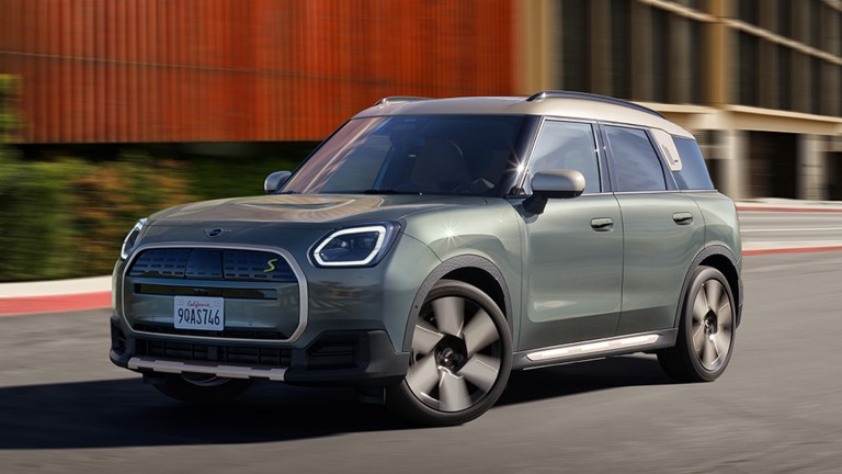 MINI volledig elektrisch - opladen - aerodynamische proporties