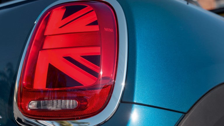 MINI cabrio Sidewalk Edition – achterlicht – Union Jack